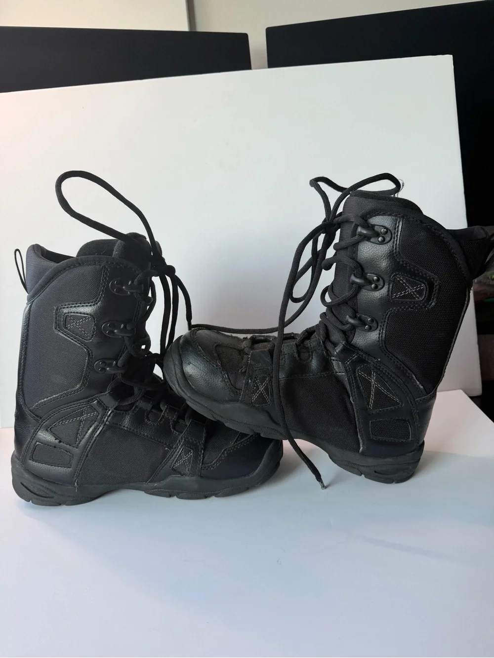SnowJam Zuma SD Snowboard Boot Sze 9 Men's Black Soft Flex Traditional Lace